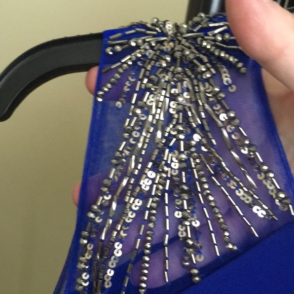 Royal Blue evening gown - Picture 4 of 6